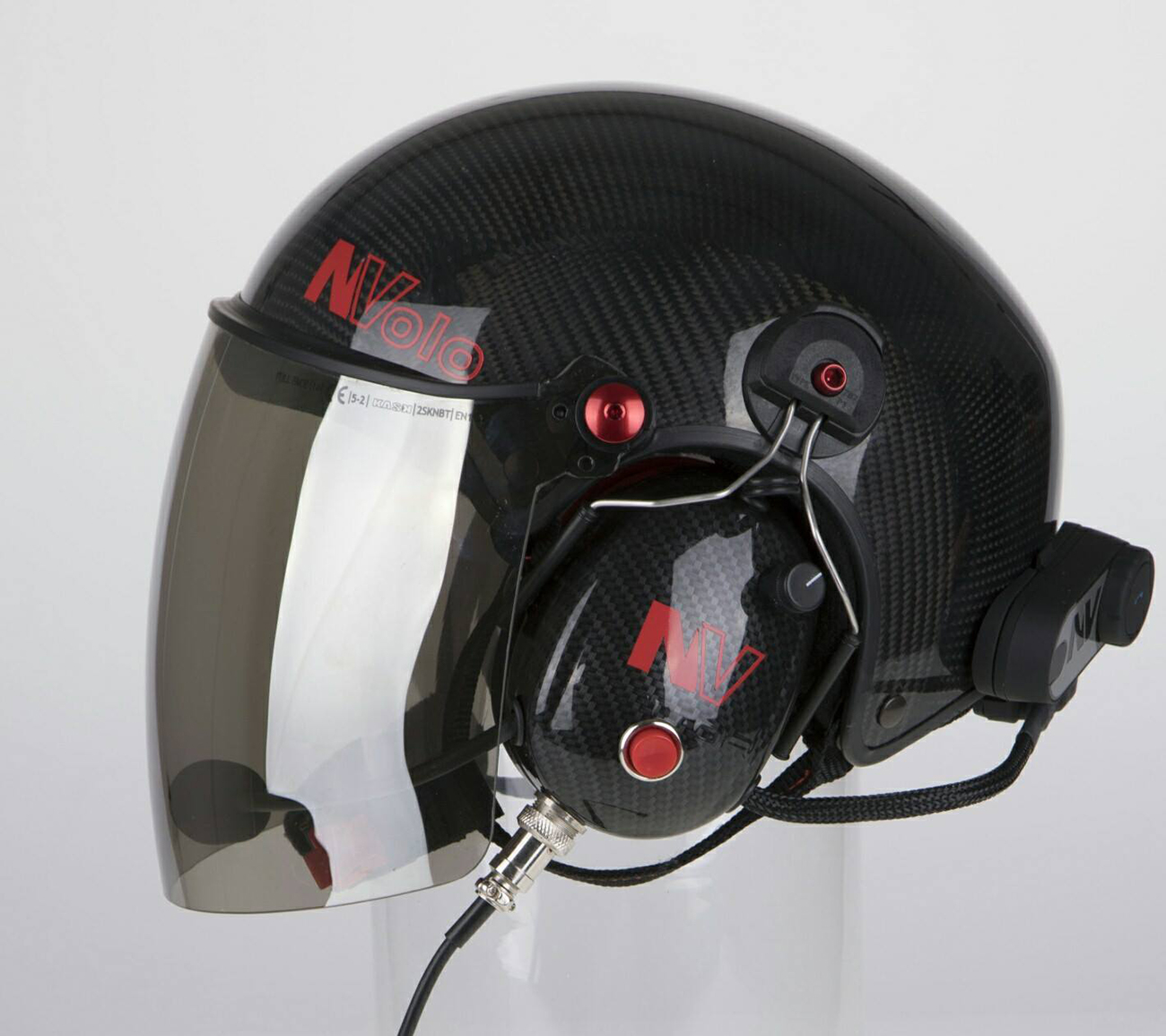Helmet with communication system for Paramotor Pilots